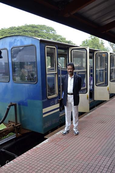 Nilgiri-Blue-Mountain-Train, Mettupalayam - Coonoor_DSC5345_H600